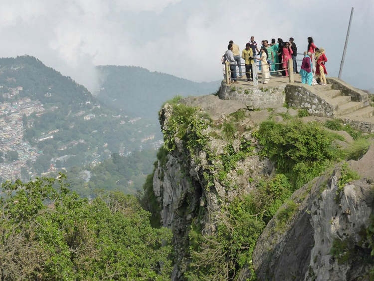 Tiffin top nainital